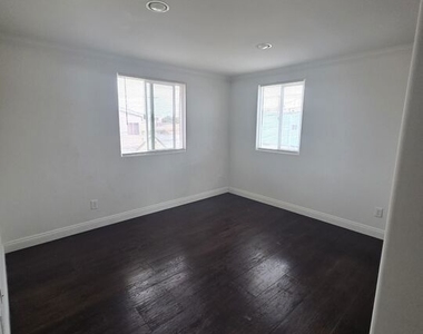 8822 Orchard Avenue - Photo Thumbnail 16