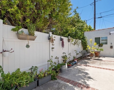 471 S Clark Drive - Photo Thumbnail 26