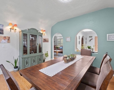 471 S Clark Drive - Photo Thumbnail 10