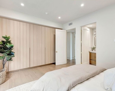 652 Huntley Drive - Photo Thumbnail 33