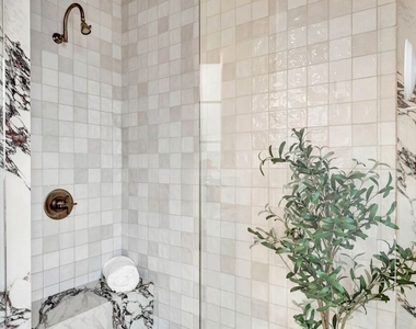 652 Huntley Drive - Photo Thumbnail 30