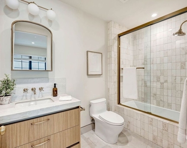 652 Huntley Drive - Photo Thumbnail 32
