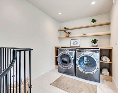 652 Huntley Drive - Photo Thumbnail 35