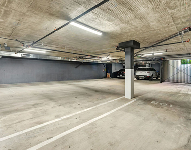 652 Huntley Drive - Photo Thumbnail 42