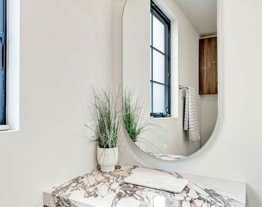 652 Huntley Drive - Photo Thumbnail 29