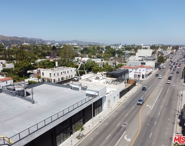 642 N La Jolla Avenue - Photo Thumbnail 19
