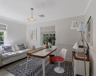 560 S Bronson Avenue - Photo Thumbnail 56
