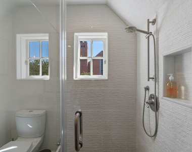 560 S Bronson Avenue - Photo Thumbnail 51