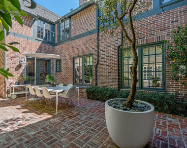 560 S Bronson Avenue - Photo Thumbnail 13