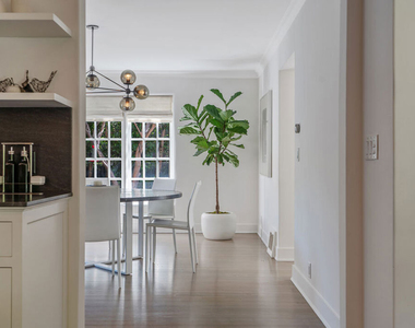 560 S Bronson Avenue - Photo Thumbnail 30