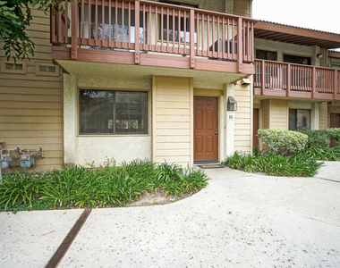 5760 Owensmouth Avenue - Photo Thumbnail 18