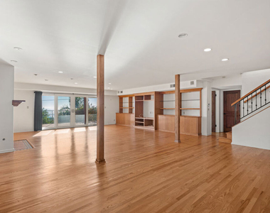 7203 Rindge Avenue - Photo Thumbnail 14