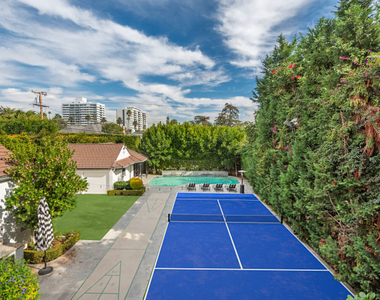 628 N Sierra Drive - Photo Thumbnail 16