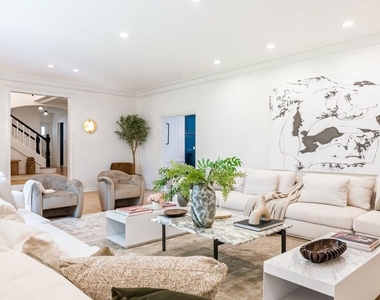 628 N Sierra Drive - Photo Thumbnail 2