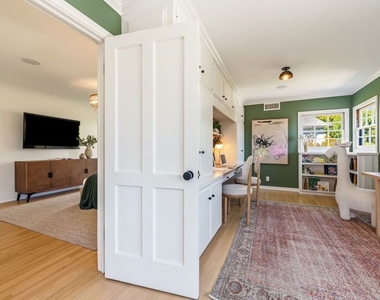 628 N Sierra Drive - Photo Thumbnail 23