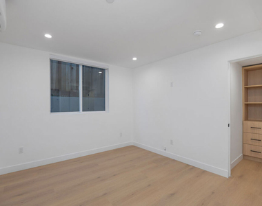 1332 Mohawk Street - Photo Thumbnail 10