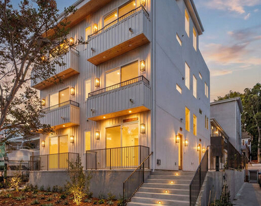 1332 Mohawk Street - Photo Thumbnail 1