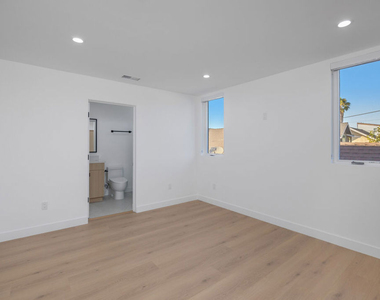 1332 Mohawk Street - Photo Thumbnail 15