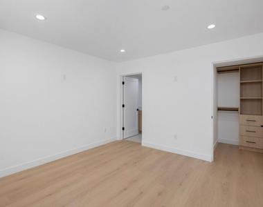 1332 Mohawk Street - Photo Thumbnail 18