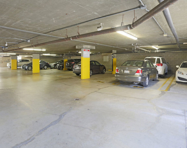 544 S Manhattan Place - Photo Thumbnail 10