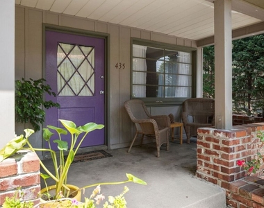 435 1/2 Raymond Avenue - Photo Thumbnail 9