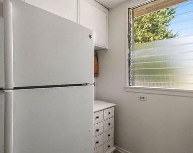 435 1/2 Raymond Avenue - Photo Thumbnail 6