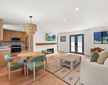 838 Portsmouth Court - Photo Thumbnail 8