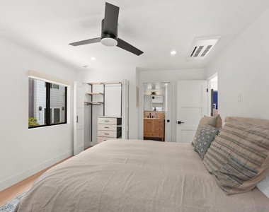 838 Portsmouth Court - Photo Thumbnail 15