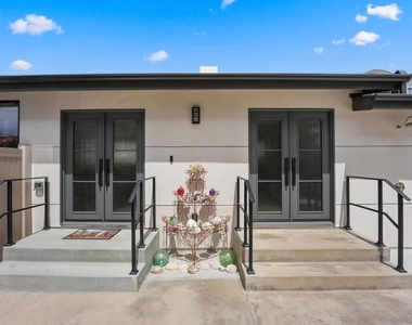 838 Portsmouth Court - Photo Thumbnail 3