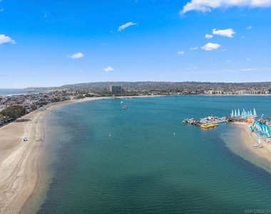 838 Portsmouth Court - Photo Thumbnail 22
