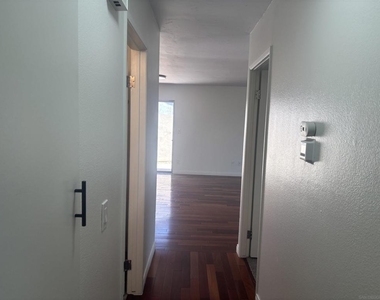 13153 Avenida Grande - Photo Thumbnail 6