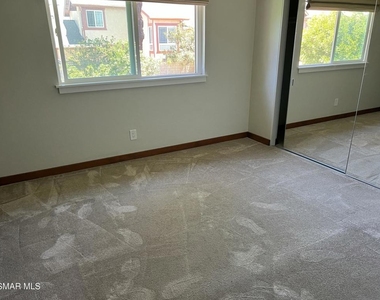 176 Shamrock Court - Photo Thumbnail 16
