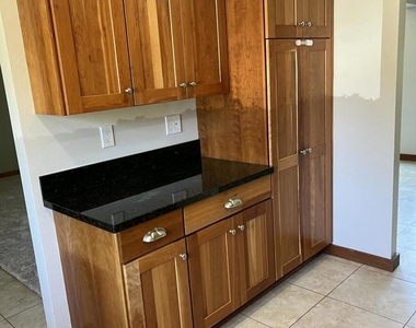 176 Shamrock Court - Photo Thumbnail 4