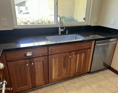 176 Shamrock Court - Photo Thumbnail 3