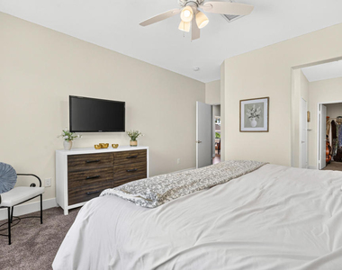 78724 Palm Tree Avenue - Photo Thumbnail 10
