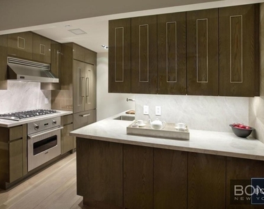 West 86th Street - Photo Thumbnail 1