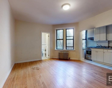 West 10th Street - Photo Thumbnail 4