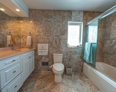 37 Crescent Cove Circle - Photo Thumbnail 15