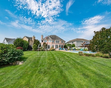 37 Crescent Cove Circle - Photo Thumbnail 17