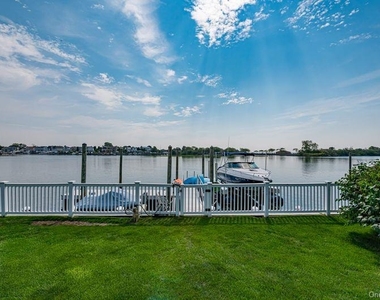 37 Crescent Cove Circle - Photo Thumbnail 24