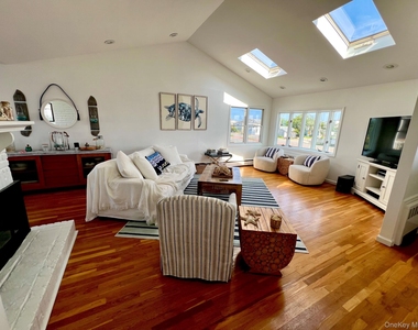 381 Lido Boulevard - Photo Thumbnail 10
