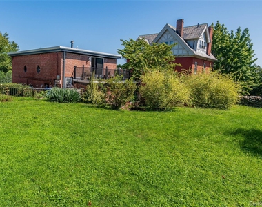 266 Grand Street - Photo Thumbnail 7