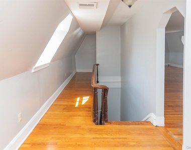 266 Grand Street - Photo Thumbnail 2