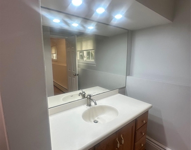 733 Jacqueline Drive - Photo Thumbnail 8