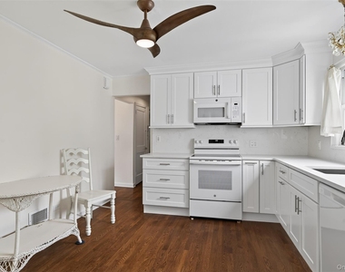 354 Eighth Avenue - Photo Thumbnail 7