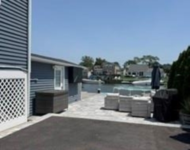 121 Forest Avenue - Photo Thumbnail 39