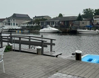 121 Forest Avenue - Photo Thumbnail 15