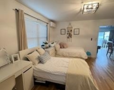 121 Forest Avenue - Photo Thumbnail 36