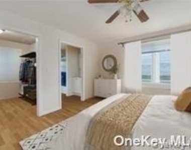 121 Forest Avenue - Photo Thumbnail 5