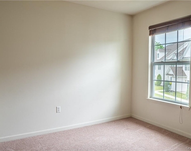 119 Ruth Court - Photo Thumbnail 7